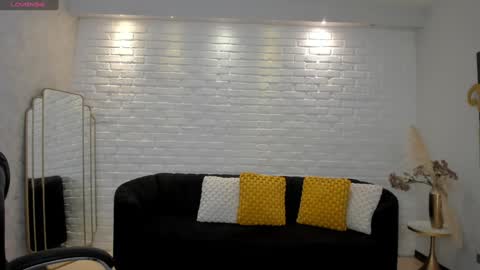 AMY WALKER online show from January 27, 2025, 10:06 am