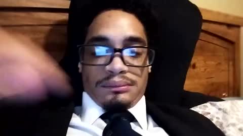 Snapshot of an377432 chatting on March 9, 2025, 7:48 pm an377432 online show from March 9, 2025, 7:48 pm