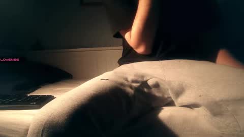 A online show from December 14, 2024, 3:36 pm