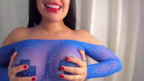 Snapshot of ana_beckett chatting on December 3, 2025, 10:57 am Ana online show from December 3, 2025, 10:57 am