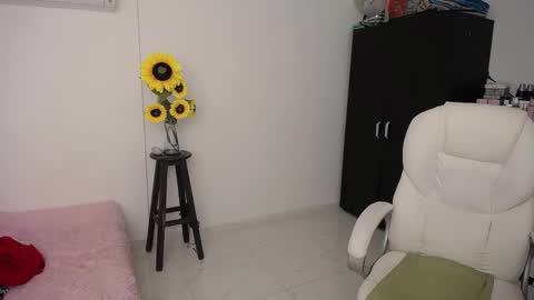  Ana  online show from December 16, 2024, 1:21 am