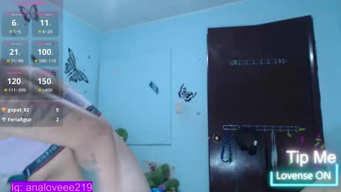 Snapshot of ana_loveee chatting on February 28, 2025, 3:26 pm Ana lopez - Cameltoe girl online show from February 28, 2025, 3:26 pm