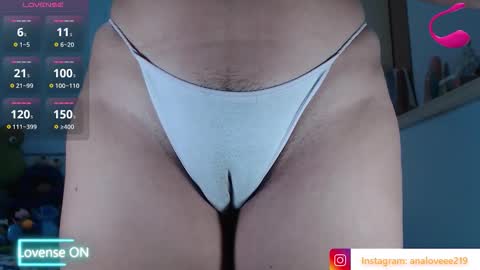 Snapshot of ana_loveee chatting on October 28, 2025, 2:15 am Ana lopez - Cameltoe girl online show from October 28, 2025, 2:15 am