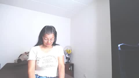 Ana online show from October 2, 2025, 2:02 pm