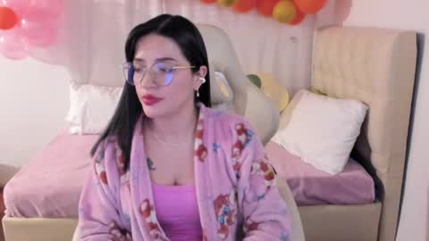 Im anna but you can call me as you want online show from March 6, 2025, 1:27 am