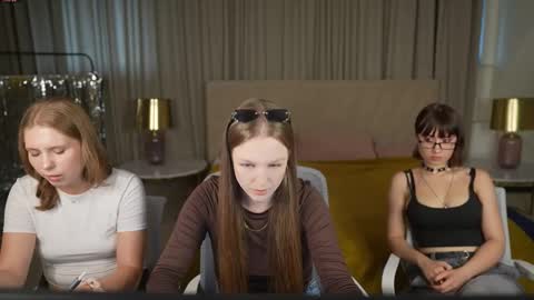 Snapshot of anabel2054 chatting on September 11, 2025, 10:37 am Sweet girls online show from September 11, 2025, 10:37 am