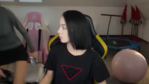 Snapshot of anabel2054 chatting on November 6, 2025, 12:06 pm Sweet girls online show from November 6, 2025, 12:06 pm