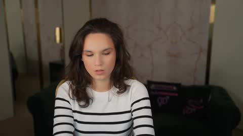 Snapshot of anabel2054 chatting on November 14, 2025, 12:37 pm Sweet girls online show from November 14, 2025, 12:37 pm