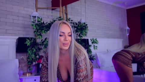 anabellastar online show from November 11, 2025, 4:45 am