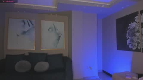 Ana  online show from October 31, 2025, 7:26 pm