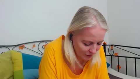 Snapshot of anaisjanson chatting on November 27, 2025, 3:58 pm Anais Janson online show from November 27, 2025, 3:58 pm