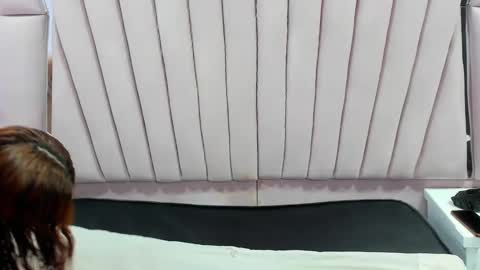 AbbyAndAntonela online show from January 3, 2025, 12:41 pm