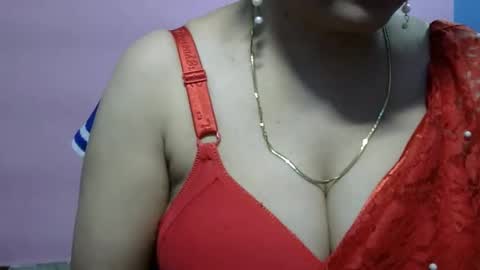 Snapshot of anamika794088 chatting on December 6, 2024, 2:17 pm anamika794088 online show from December 6, 2024, 2:17 pm