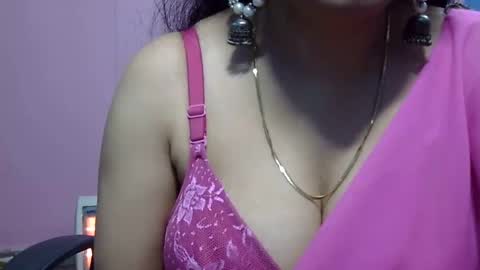 Snapshot of anamika794088 chatting on January 15, 2025, 10:27 am anamika794088 online show from January 15, 2025, 10:27 am