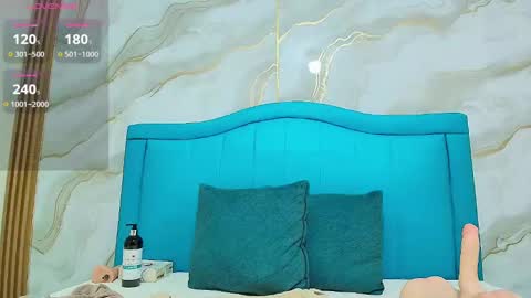 A N A P A U L A online show from October 3, 2025, 3:31 pm