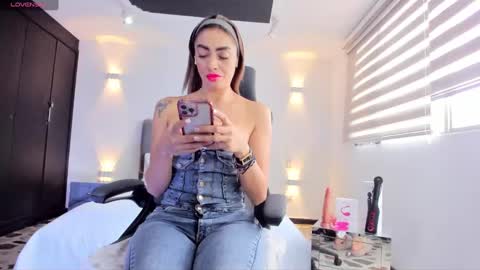 ana online show from February 1, 2025, 3:18 pm