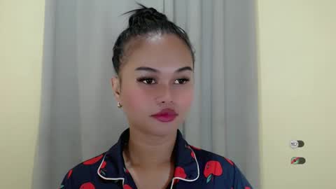 Snapshot of anaruru_ chatting on February 10, 2025, 8:21 pm ANA online show from February 10, 2025, 8:21 pm