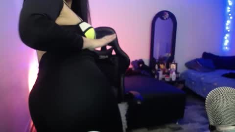 Jennyfer.... but u can say me Anastasia online show from February 12, 2025, 6:51 am