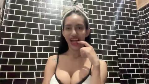 Snapshot of anawalters chatting on November 8, 2025, 3:29 am anawalters online show from November 8, 2025, 3:29 am