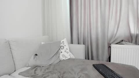 Snapshot of anayscaandy chatting on February 12, 2025, 10:14 am Andreea online show from February 12, 2025, 10:14 am