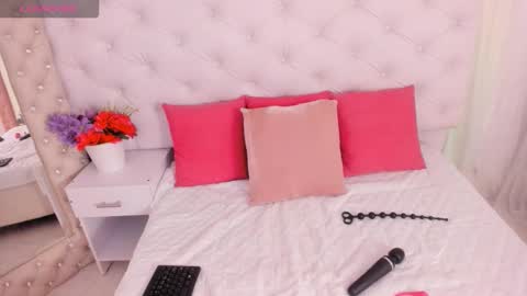 anchela garcia online show from October 11, 2025, 1:20 pm