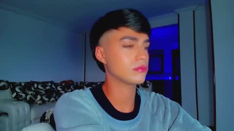 Snapshot of anddy_grey1 chatting on February 27, 2025, 7:47 pm Dani 3 online show from February 27, 2025, 7:47 pm