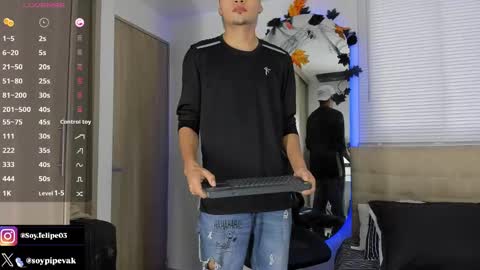 Snapshot of ander_bisex chatting on November 1, 2025, 11:23 am Ander online show from November 1, 2025, 11:23 am