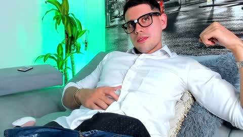 ANDER online show from January 21, 2025, 4:37 pm