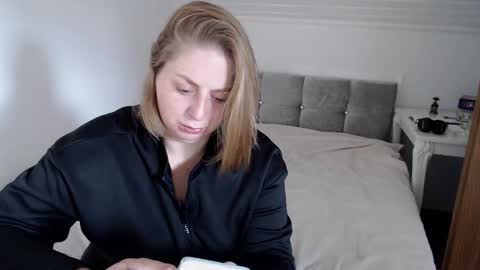 Andorphin online show from November 24, 2025, 10:37 am