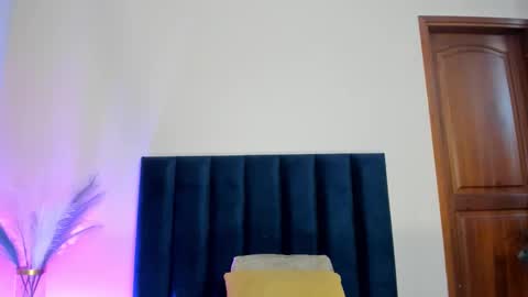 Snapshot of andracyruss chatting on November 1, 2025, 12:07 pm Andra Cyrus online show from November 1, 2025, 12:07 pm