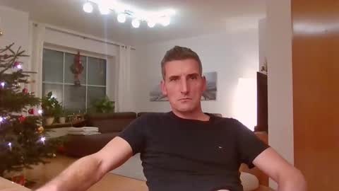 Snapshot of andre029 chatting on December 25, 2024, 5:05 pm Name online show from December 25, 2024, 5:05 pm