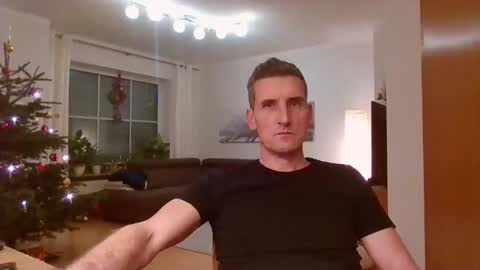 Snapshot of andre029 chatting on December 25, 2024, 8:17 pm Name online show from December 25, 2024, 8:17 pm