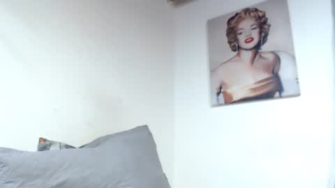 Snapshot of andre1082 chatting on January 20, 2025, 9:24 am Andre online show from January 20, 2025, 9:24 am