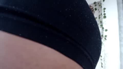 Snapshot of andre1082 chatting on February 20, 2025, 4:28 am Andre online show from February 20, 2025, 4:28 am