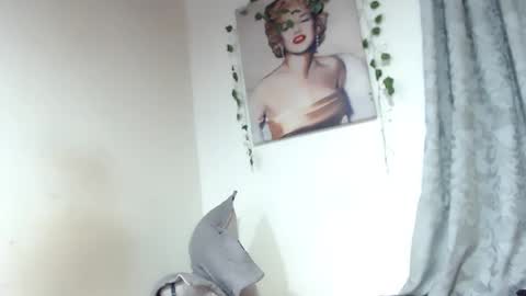 Snapshot of andre1082 chatting on March 11, 2025, 9:34 am Andre online show from March 11, 2025, 9:34 am