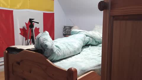 Andre online show from December 8, 2024, 4:14 am