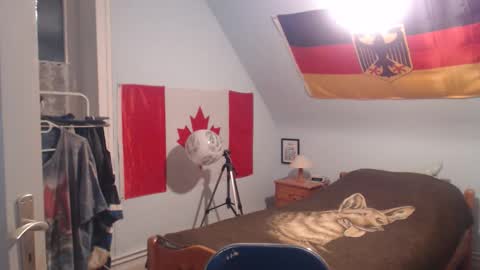 Andre online show from October 30, 2025, 6:41 pm