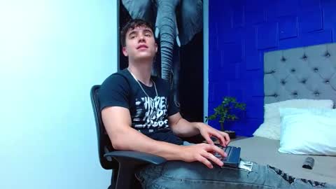 Andre Parker online show from February 26, 2025, 2:48 am