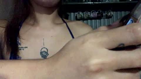 andrea06121998 online show from September 9, 2025, 4:17 pm