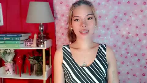 andrea06121998 online show from November 16, 2025, 6:08 am