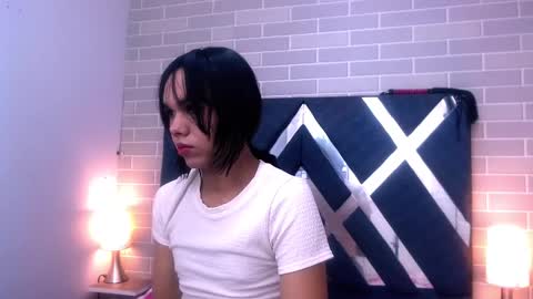 Snapshot of andrea_gill_ chatting on February 15, 2025, 11:28 am Andres Gil online show from February 15, 2025, 11:28 am