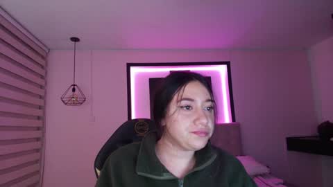 Andrea Ramos online show from February 7, 2025, 7:50 am