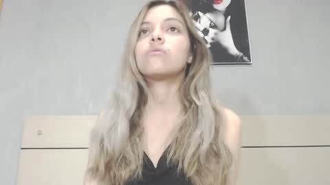 Snapshot of andreau_19 chatting on February 4, 2025, 5:12 pm andreau 19 online show from February 4, 2025, 5:12 pm