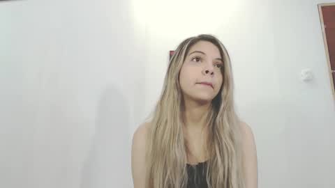 Snapshot of andreau_19 chatting on September 24, 2025, 1:47 pm andreau 19 online show from September 24, 2025, 1:47 pm