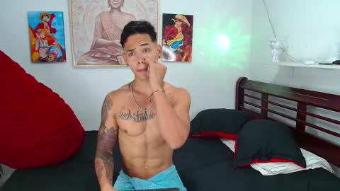 andres_santos777 online show from December 22, 2024, 5:34 am