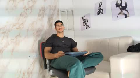 Snapshot of andres_stud chatting on November 29, 2025, 4:26 am andres_stud online show from November 29, 2025, 4:26 am