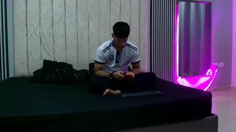 ANDRES  online show from September 22, 2025, 4:25 am