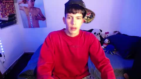 andrew_angels online show from September 22, 2025, 11:56 am