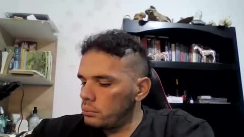 Snapshot of andrew_jaay chatting on November 12, 2025, 12:27 pm andrew_jaay online show from November 12, 2025, 12:27 pm