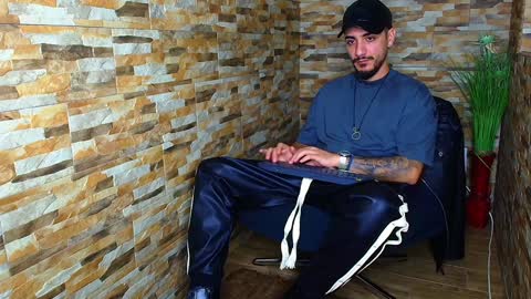 MasterRomania  online show from December 22, 2024, 4:17 am